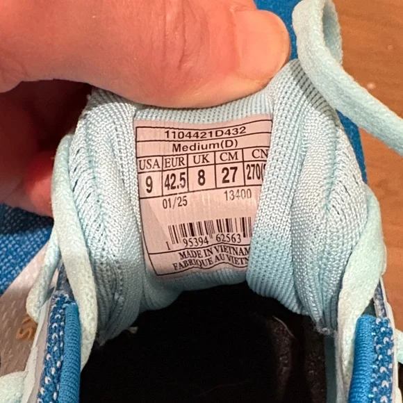 Brooks Blue Athletic Shoes - Picture 2 of 7